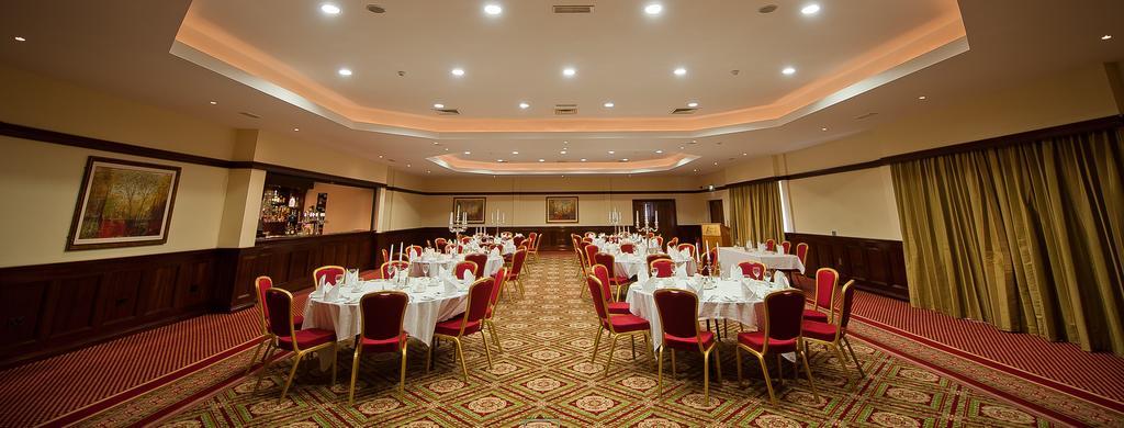Corr'S Corner Hotel Newtownabbey Exterior photo
