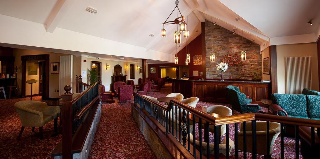 Corr'S Corner Hotel Newtownabbey Exterior photo