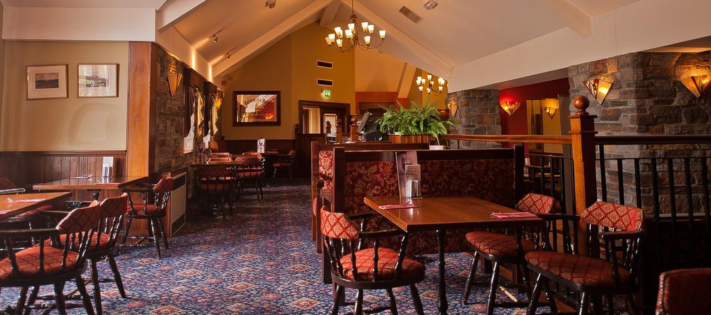 Corr'S Corner Hotel Newtownabbey Exterior photo