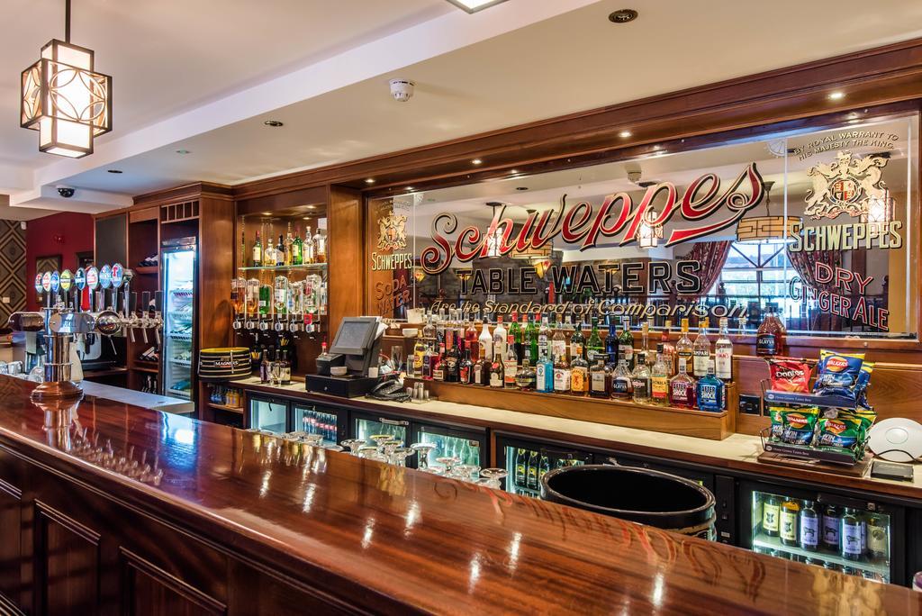 Corr'S Corner Hotel Newtownabbey Exterior photo