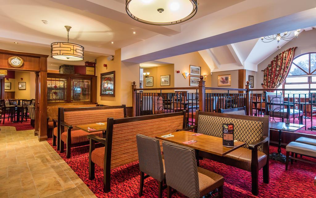 Corr'S Corner Hotel Newtownabbey Exterior photo