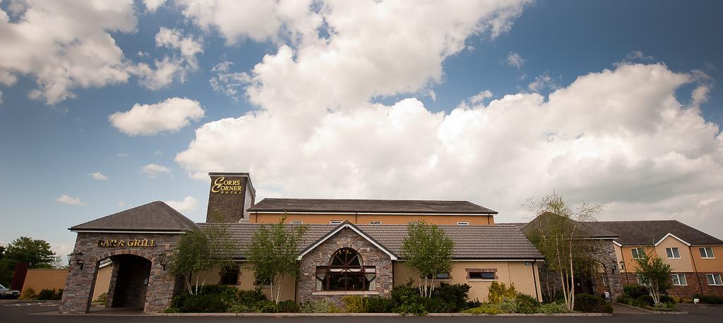 Corr'S Corner Hotel Newtownabbey Exterior photo