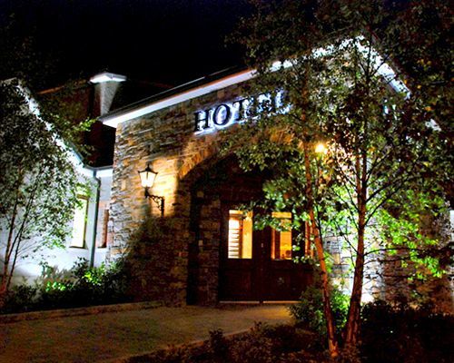 Corr'S Corner Hotel Newtownabbey Exterior photo